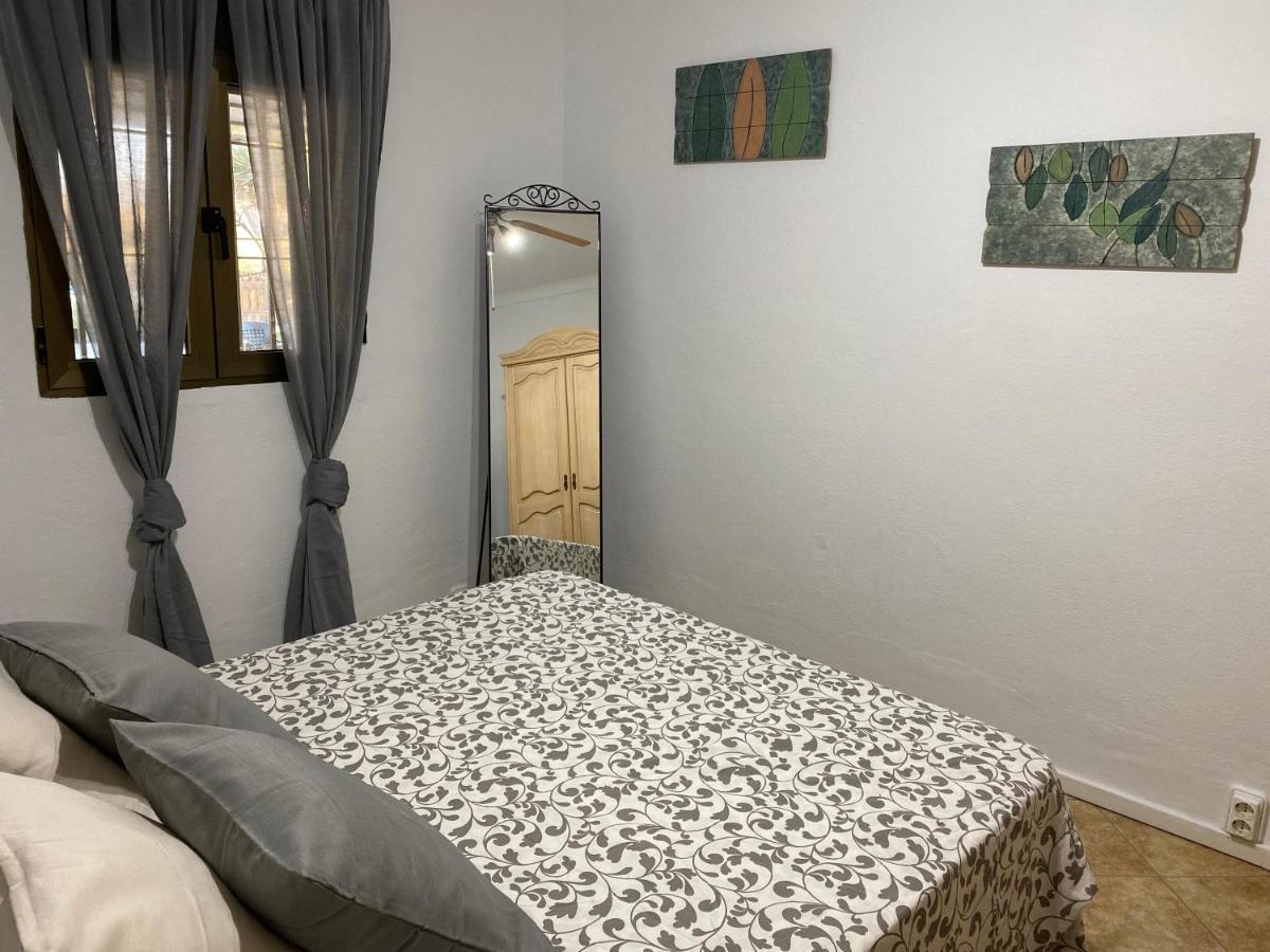 Las Palmeras Pizarra Εξωτερικό φωτογραφία